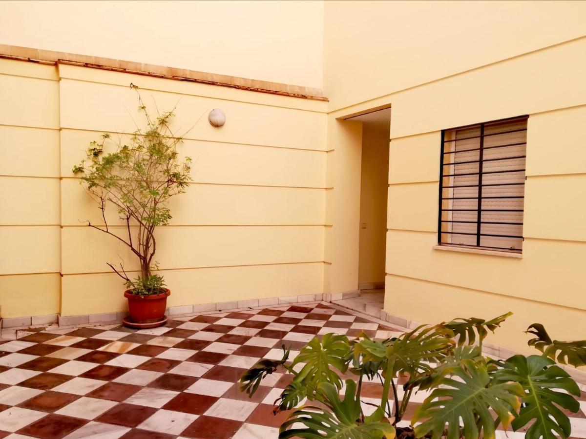 Apartamento San Luis. Plaza De Parking Gratis!!! เซบีญา ภายนอก รูปภาพ