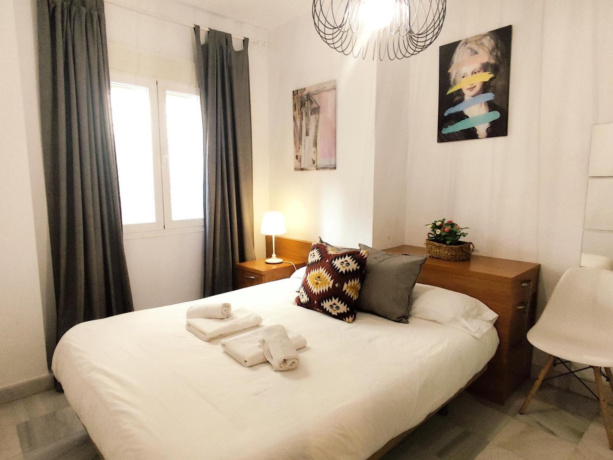 Apartamento San Luis. Plaza De Parking Gratis!!! เซบีญา ภายนอก รูปภาพ